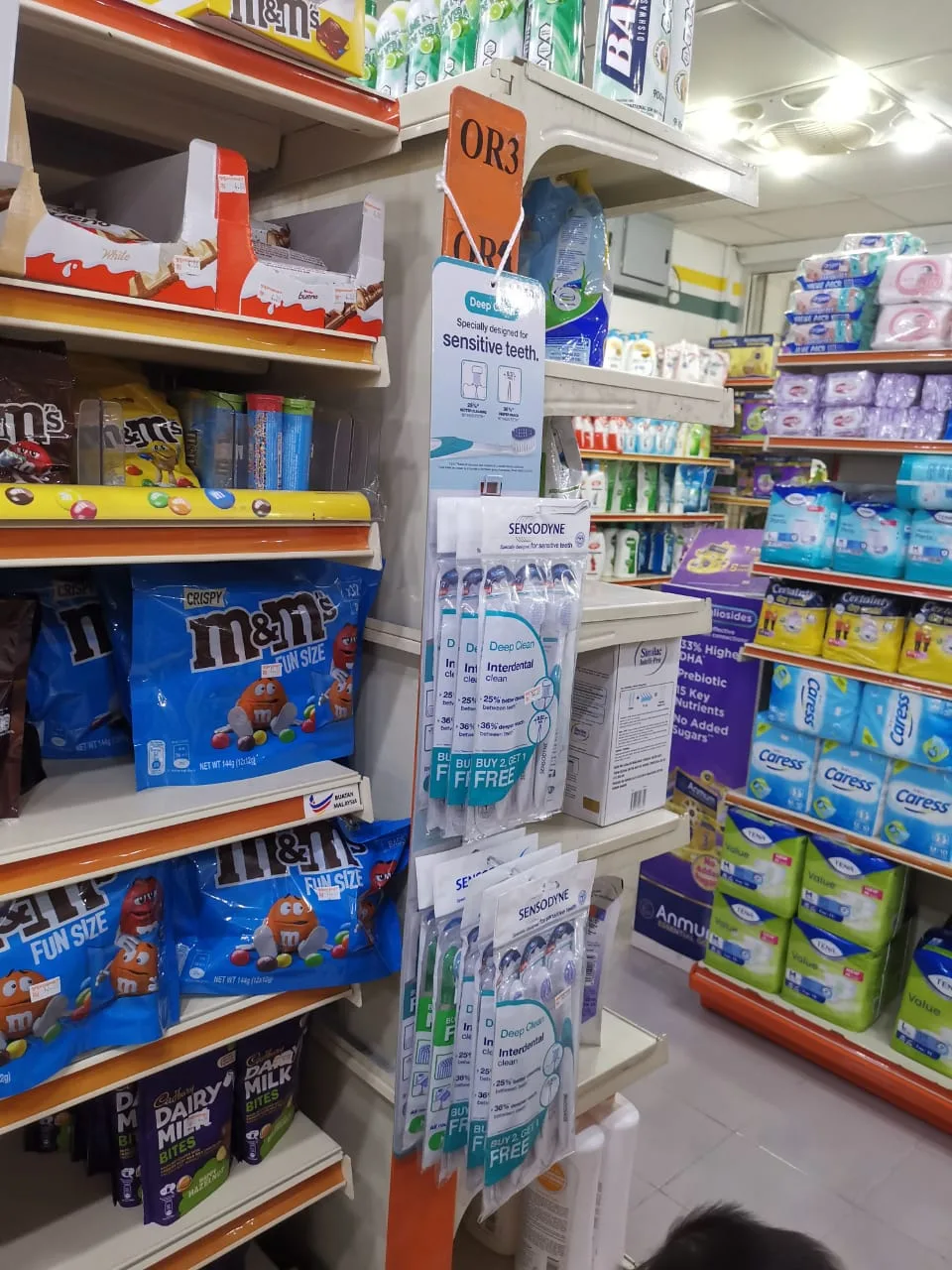 Print Hangsell Display Hanging Shelves in Malaysia